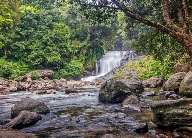 MUNNAR WATERFALL